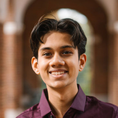 Headshot Roshan Pathak