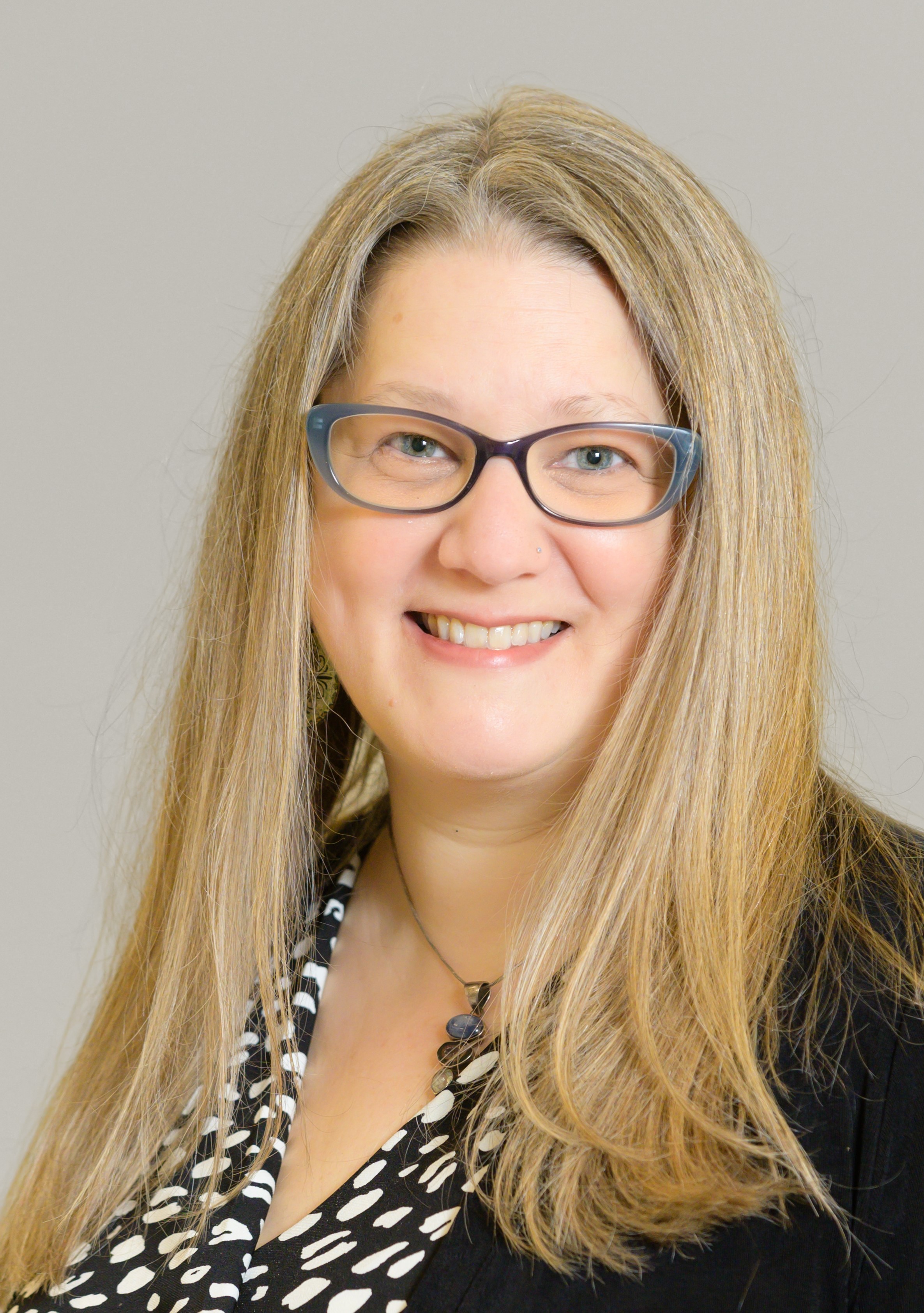 Ronna Popkin headshot.