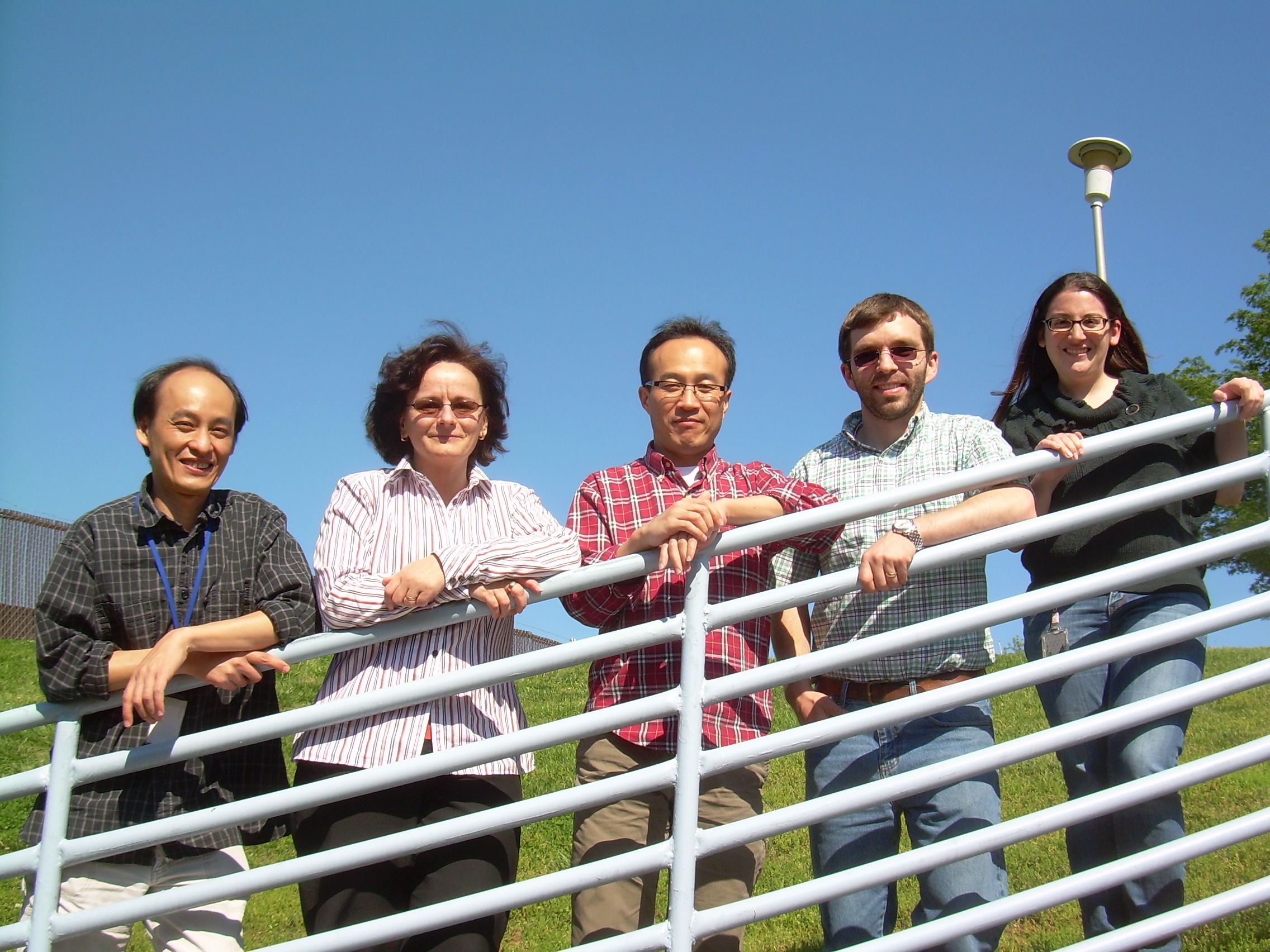 Serpe lab group photo from spring 2011.