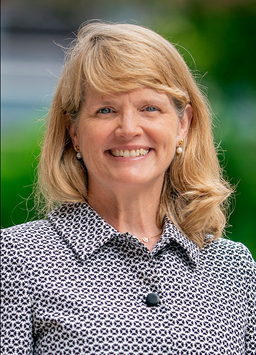 Catherine Gordon headshot.