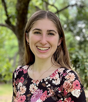 Julia Silberman headshot.