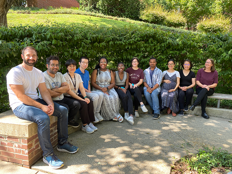 Group photo of Storz lab.